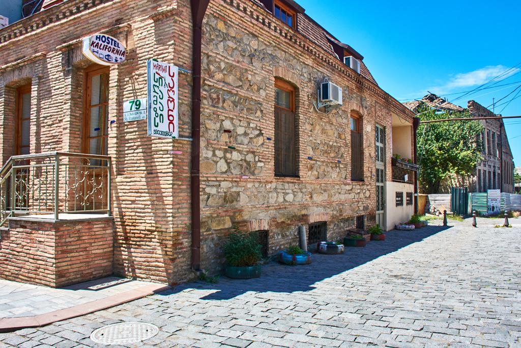 California Guest House Gori Exterior photo